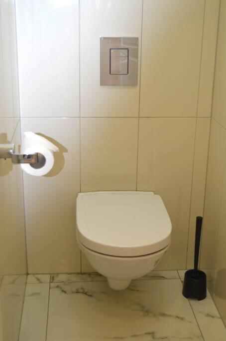 Spacious Old Town Family Peachy 2 Bedrooms Apartment, Nearby The Riga Presidential Castle Extérieur photo