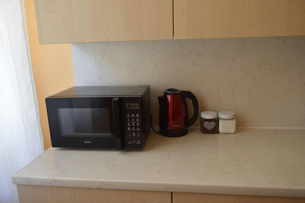 Spacious Old Town Family Peachy 2 Bedrooms Apartment, Nearby The Riga Presidential Castle Extérieur photo