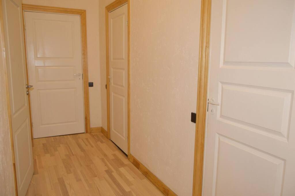Spacious Old Town Family Peachy 2 Bedrooms Apartment, Nearby The Riga Presidential Castle Extérieur photo