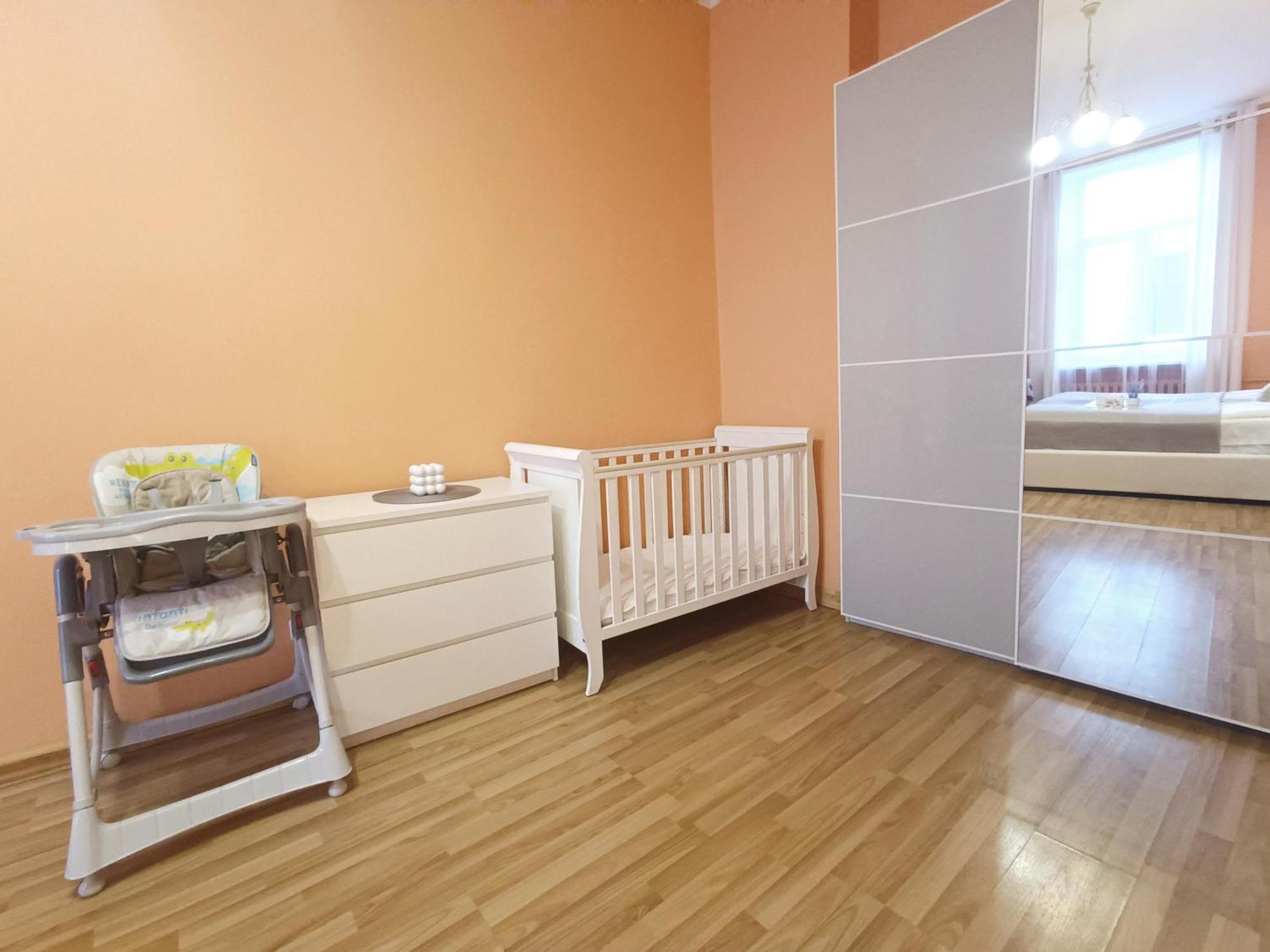 Spacious Old Town Family Peachy 2 Bedrooms Apartment, Nearby The Riga Presidential Castle Extérieur photo