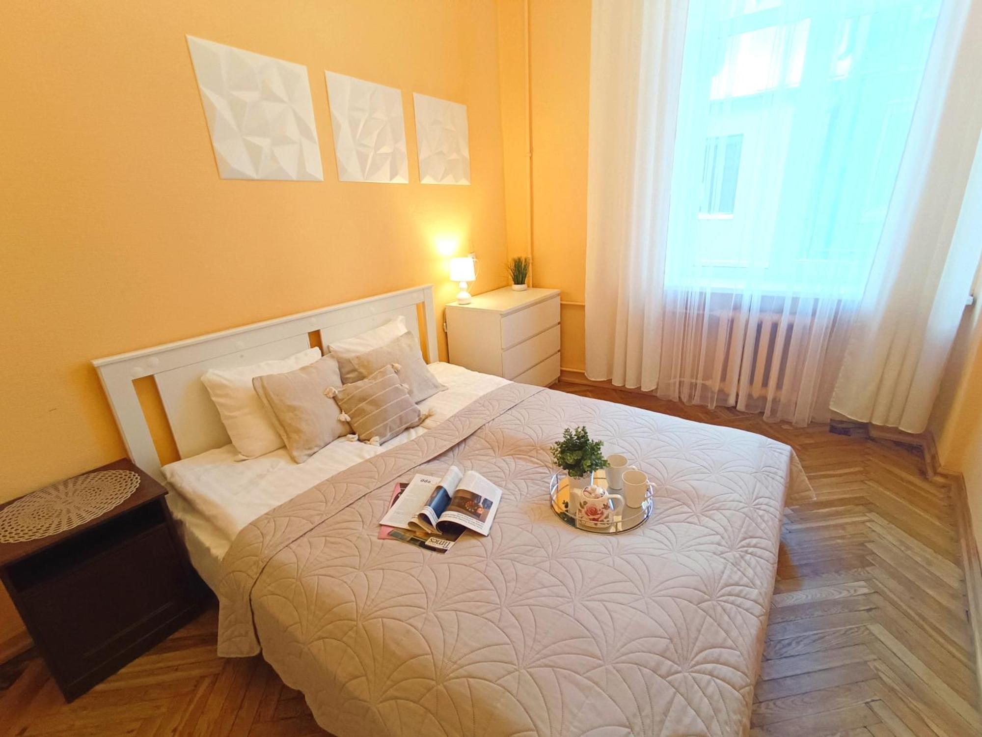Spacious Old Town Family Peachy 2 Bedrooms Apartment, Nearby The Riga Presidential Castle Extérieur photo